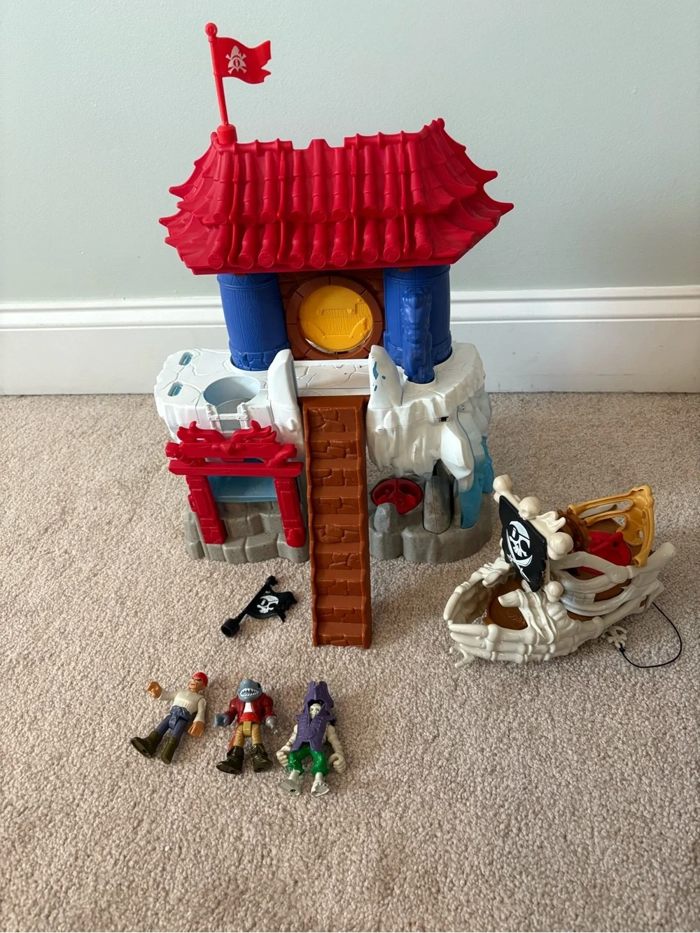 Imaginext Pirate Playset with Figures - Kids Toys